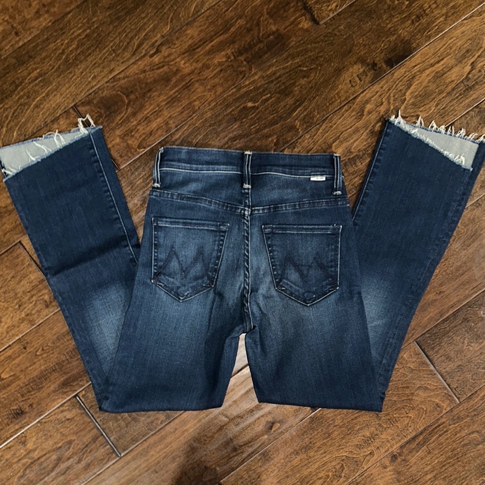 Mother The Insider Crop Step Fray Tongue and Chic Women’s Jeans - Picture 5 of 6